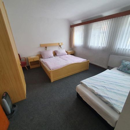 Fitnesshotel Bergquell Алтенау Екстериор снимка